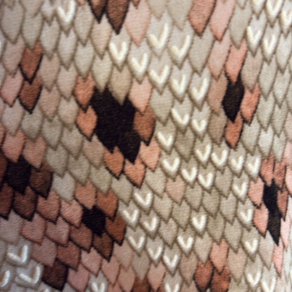 Clara Sun Woo Pink,Tan, White Textured Reptile Print Top/ Size medium/ NWT - Picture 8 of 10
